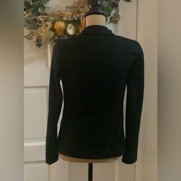 Women’s Armani Exchange blazer. Black size 8 soft material . - Picture 2 of 3